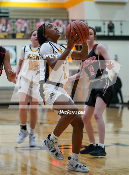 Thumbnail 1 in Terre Haute South Vigo @ Avon photogallery.