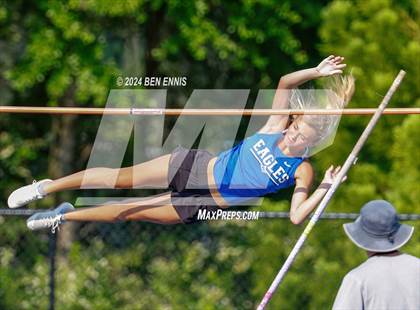 Thumbnail 2 in GIAA 2A Finals (Pole Vault) photogallery.