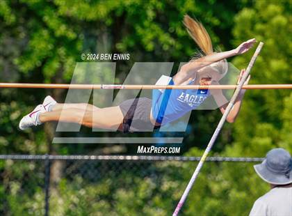 Thumbnail 2 in GIAA 2A Finals (Pole Vault) photogallery.