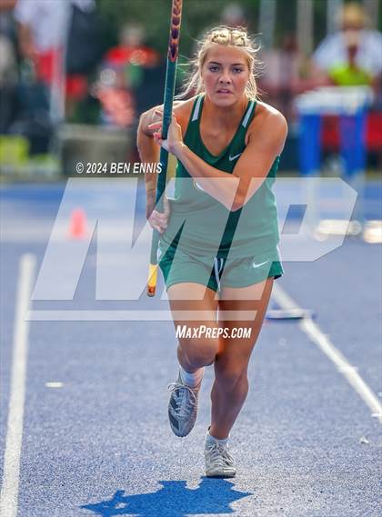 Thumbnail 3 in GIAA 2A Finals (Pole Vault) photogallery.