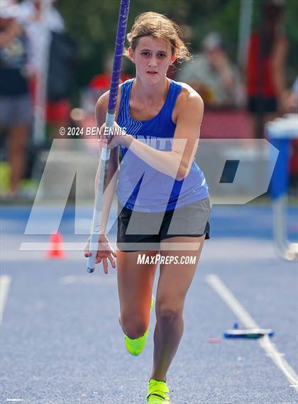 Thumbnail 1 in GIAA 2A Finals (Pole Vault) photogallery.