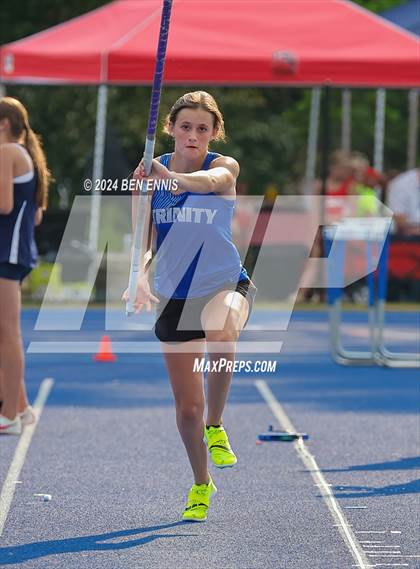Thumbnail 1 in GIAA 2A Finals (Pole Vault) photogallery.