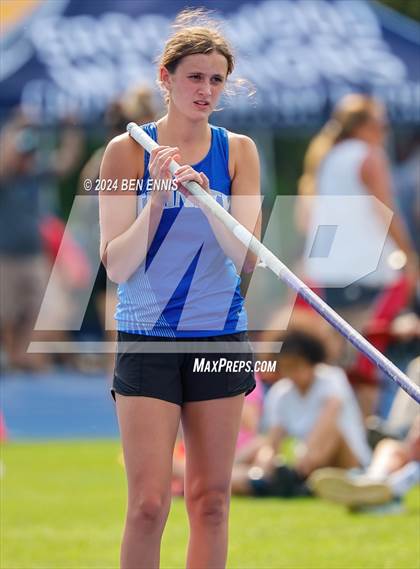 Thumbnail 3 in GIAA 2A Finals (Pole Vault) photogallery.