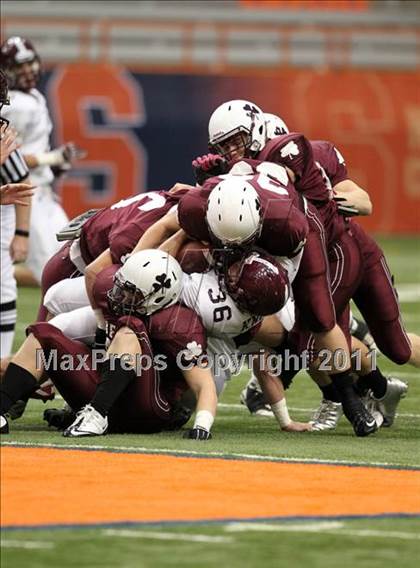 Thumbnail 2 in Harrison vs. Aquinas (NYSPHSAA Class A Final) photogallery.