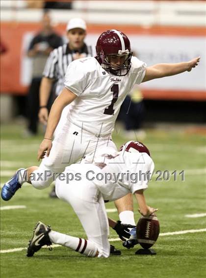 Thumbnail 2 in Harrison vs. Aquinas (NYSPHSAA Class A Final) photogallery.