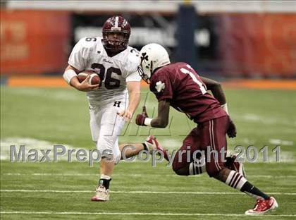Thumbnail 2 in Harrison vs. Aquinas (NYSPHSAA Class A Final) photogallery.
