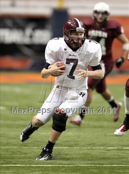 Thumbnail 2 in Harrison vs. Aquinas (NYSPHSAA Class A Final) photogallery.