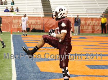 Thumbnail 3 in Harrison vs. Aquinas (NYSPHSAA Class A Final) photogallery.