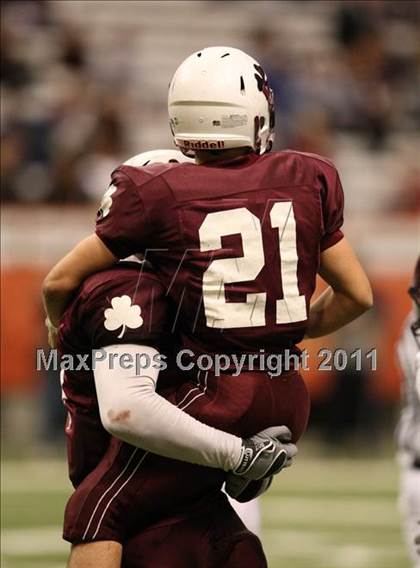 Thumbnail 2 in Harrison vs. Aquinas (NYSPHSAA Class A Final) photogallery.
