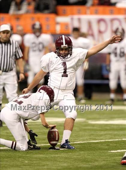 Thumbnail 1 in Harrison vs. Aquinas (NYSPHSAA Class A Final) photogallery.