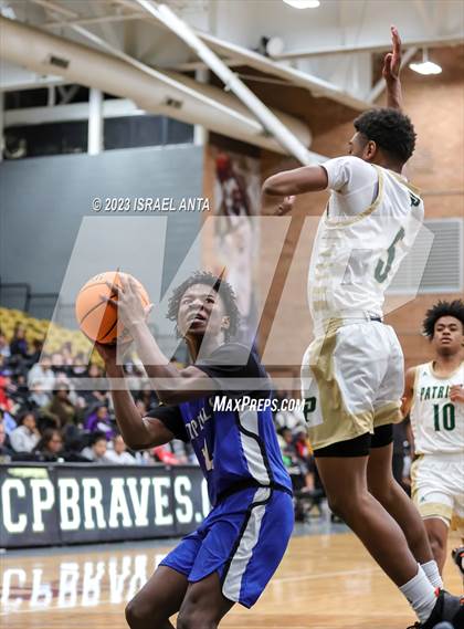 Thumbnail 1 in Pinecrest vs. St. Pauls (2023 Robeson County Shootout) photogallery.