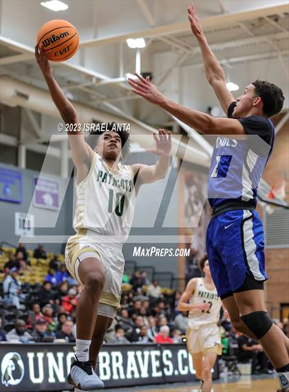 Thumbnail 2 in Pinecrest vs. St. Pauls (2023 Robeson County Shootout) photogallery.