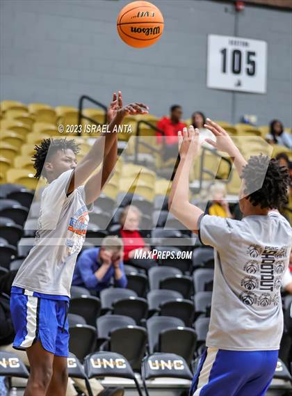Thumbnail 3 in Pinecrest vs. St. Pauls (2023 Robeson County Shootout) photogallery.