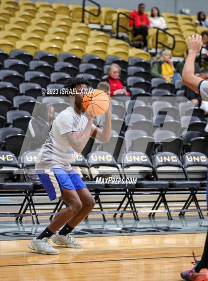 Thumbnail 1 in Pinecrest vs. St. Pauls (2023 Robeson County Shootout) photogallery.