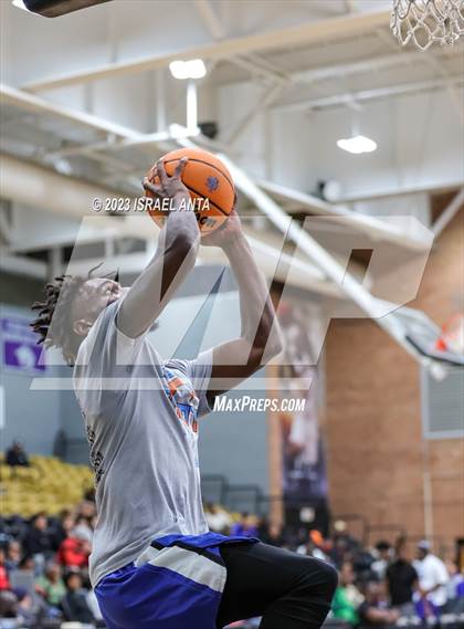 Thumbnail 2 in Pinecrest vs. St. Pauls (2023 Robeson County Shootout) photogallery.