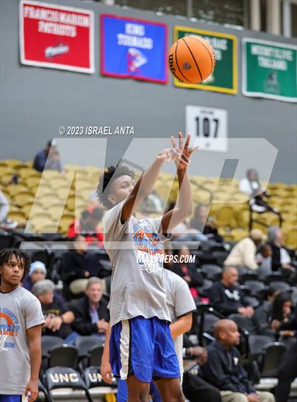 Thumbnail 1 in Pinecrest vs. St. Pauls (2023 Robeson County Shootout) photogallery.