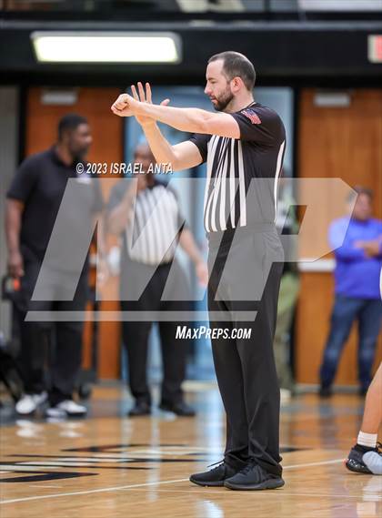 Thumbnail 3 in Pinecrest vs. St. Pauls (2023 Robeson County Shootout) photogallery.