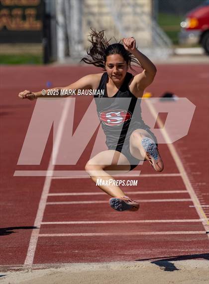 Thumbnail 3 in VR vs. Santa Ana photogallery.