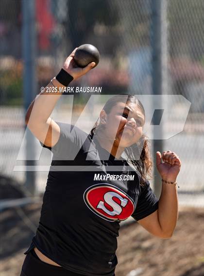 Thumbnail 1 in VR vs. Santa Ana photogallery.