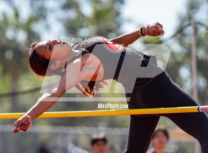 Thumbnail 3 in VR vs. Santa Ana photogallery.