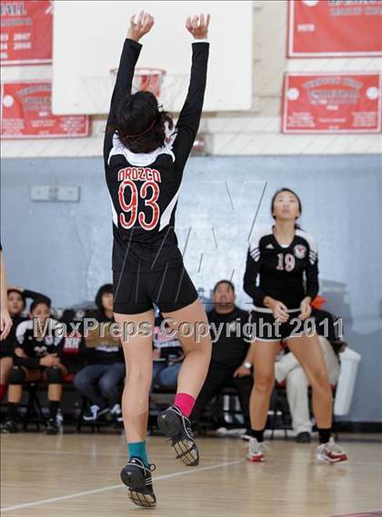 Thumbnail 2 in Arleta @ Verdugo Hills photogallery.