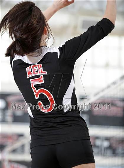 Thumbnail 3 in Arleta @ Verdugo Hills photogallery.