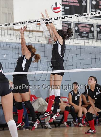 Thumbnail 1 in Arleta @ Verdugo Hills photogallery.