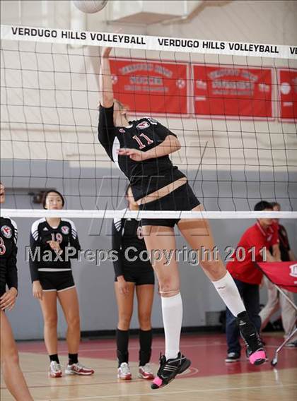 Thumbnail 2 in Arleta @ Verdugo Hills photogallery.