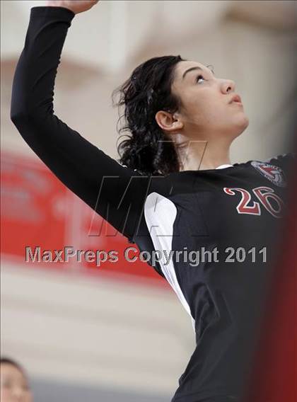 Thumbnail 2 in Arleta @ Verdugo Hills photogallery.