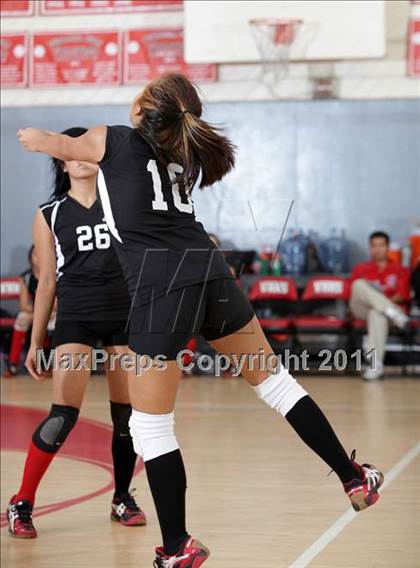 Thumbnail 1 in Arleta @ Verdugo Hills photogallery.