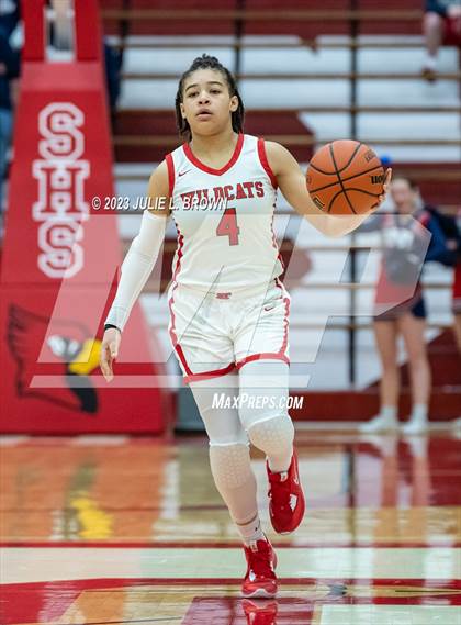 Thumbnail 3 in Bedford North Lawrence vs. Lawrence North (IHSAA 4A Semi-state Championship) photogallery.