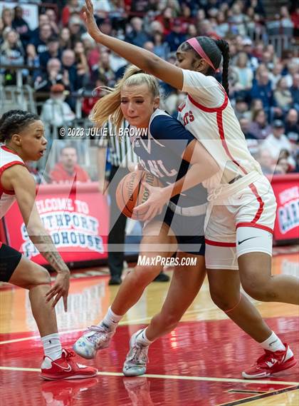 Thumbnail 2 in Bedford North Lawrence vs. Lawrence North (IHSAA 4A Semi-state Championship) photogallery.