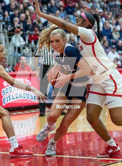 Thumbnail 1 in Bedford North Lawrence vs. Lawrence North (IHSAA 4A Semi-state Championship) photogallery.