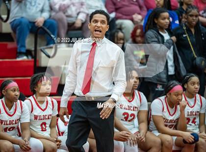 Thumbnail 2 in Bedford North Lawrence vs. Lawrence North (IHSAA 4A Semi-state Championship) photogallery.
