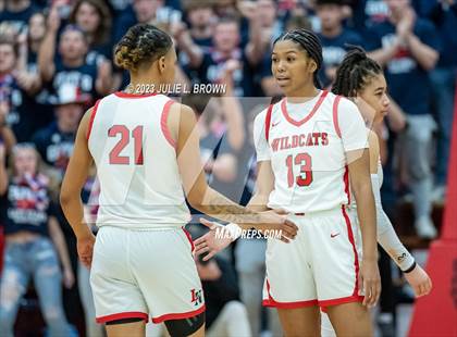 Thumbnail 1 in Bedford North Lawrence vs. Lawrence North (IHSAA 4A Semi-state Championship) photogallery.