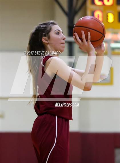 Thumbnail 1 in Mt. Carmel vs Archbishop Hannan (Allstate Sugar Bowl Classic) photogallery.