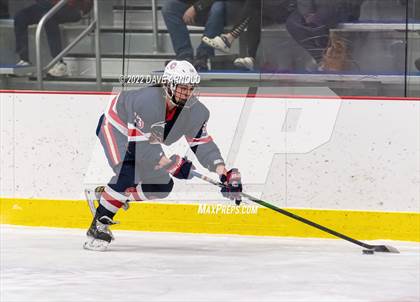 Thumbnail 2 in Central Catholic @ Austin Prep photogallery.