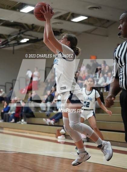 Thumbnail 3 in Village vs. Nolan Catholic (TAPPS 6A Regional Final) photogallery.