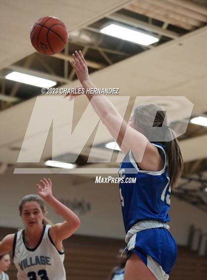 Thumbnail 2 in Village vs. Nolan Catholic (TAPPS 6A Regional Final) photogallery.