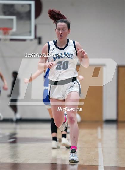 Thumbnail 3 in Village vs. Nolan Catholic (TAPPS 6A Regional Final) photogallery.