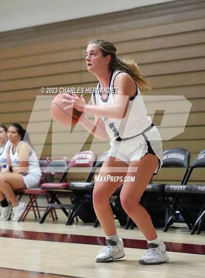 Thumbnail 2 in Village vs. Nolan Catholic (TAPPS 6A Regional Final) photogallery.