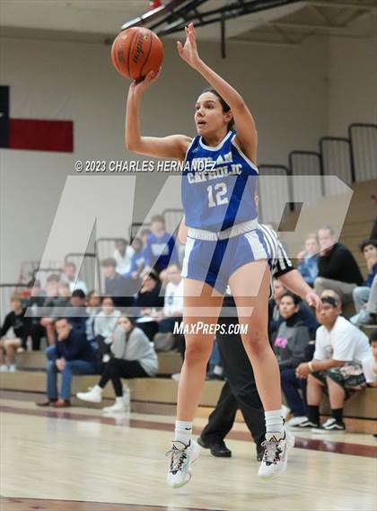 Thumbnail 3 in Village vs. Nolan Catholic (TAPPS 6A Regional Final) photogallery.