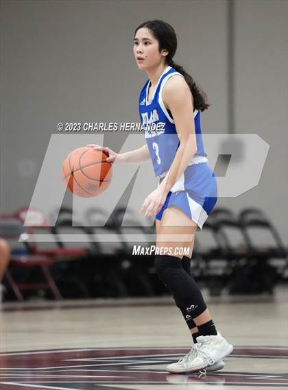 Thumbnail 2 in Village vs. Nolan Catholic (TAPPS 6A Regional Final) photogallery.