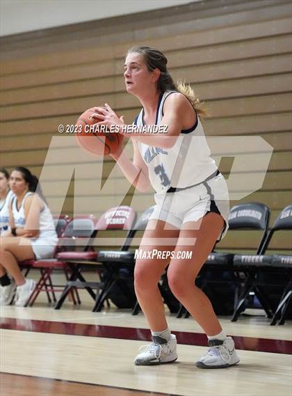 Thumbnail 3 in Village vs. Nolan Catholic (TAPPS 6A Regional Final) photogallery.