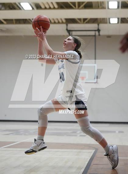 Thumbnail 1 in Village vs. Nolan Catholic (TAPPS 6A Regional Final) photogallery.