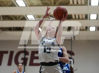 Thumbnail 1 in Village vs. Nolan Catholic (TAPPS 6A Regional Final) photogallery.
