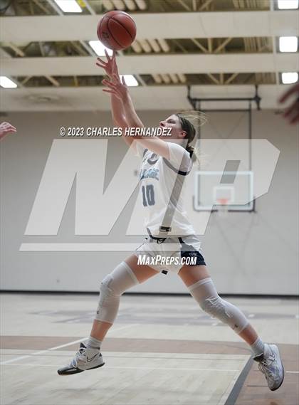 Thumbnail 3 in Village vs. Nolan Catholic (TAPPS 6A Regional Final) photogallery.