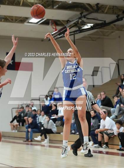 Thumbnail 2 in Village vs. Nolan Catholic (TAPPS 6A Regional Final) photogallery.