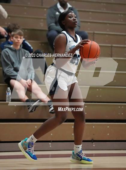 Thumbnail 3 in Village vs. Nolan Catholic (TAPPS 6A Regional Final) photogallery.