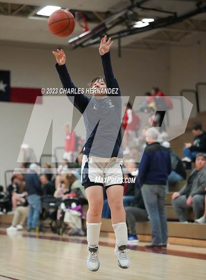 Thumbnail 2 in Village vs. Nolan Catholic (TAPPS 6A Regional Final) photogallery.